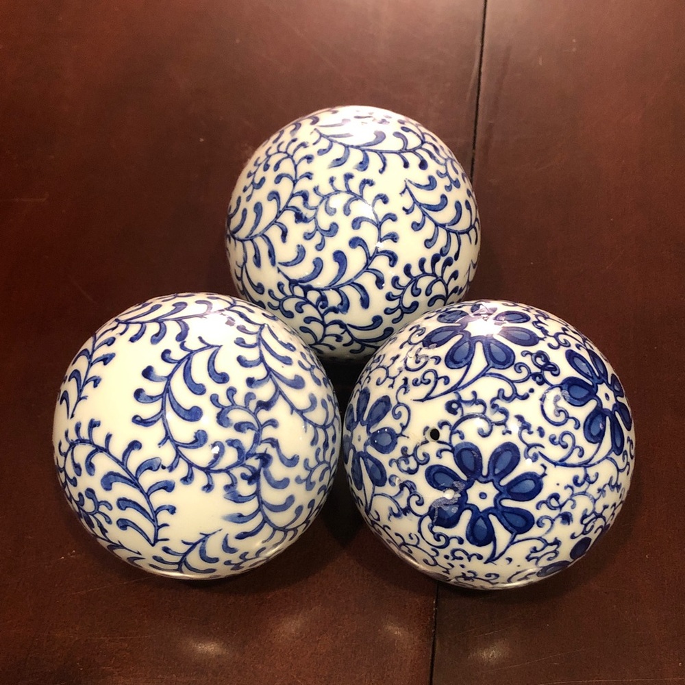 Blue and White Decorative Spheres set of 3